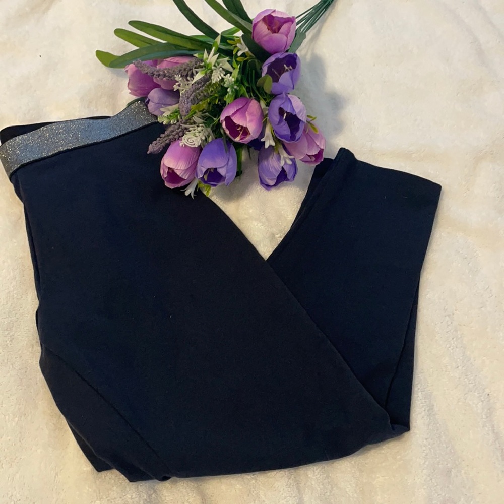 Victoria sports dark blue leggings
